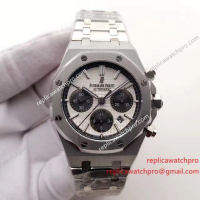 Swiss Replica AP Royal Oak Stainless Steel White Chronograph Face Black Ring-Dials Watch